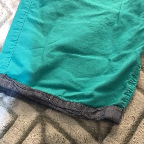 Bee bay shorts size 8 - Picture 2 of 5